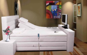 Elektrische boxspring Royal met TV en DVD-speler ingebouwd